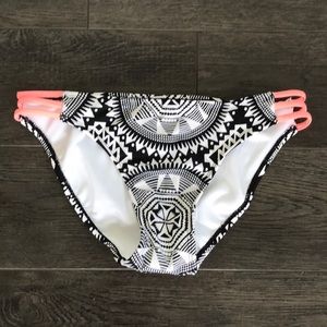 NWT Xhilaration Black and White Aztec Print Bikini Bottom with Coral Straps